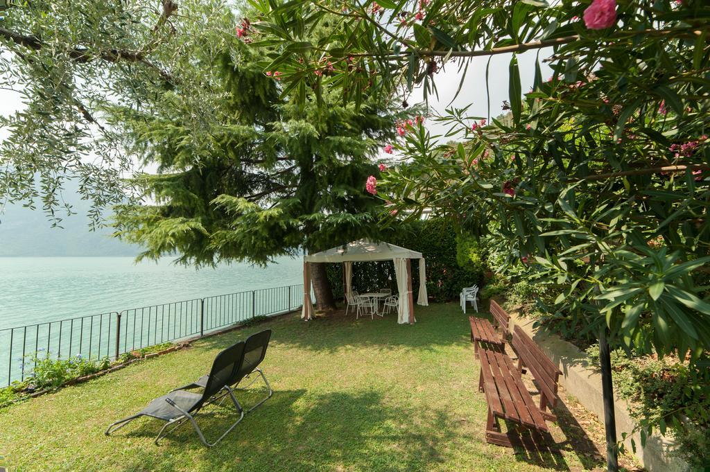 The Terrace On The Lake มาโรเน ภายนอก รูปภาพ